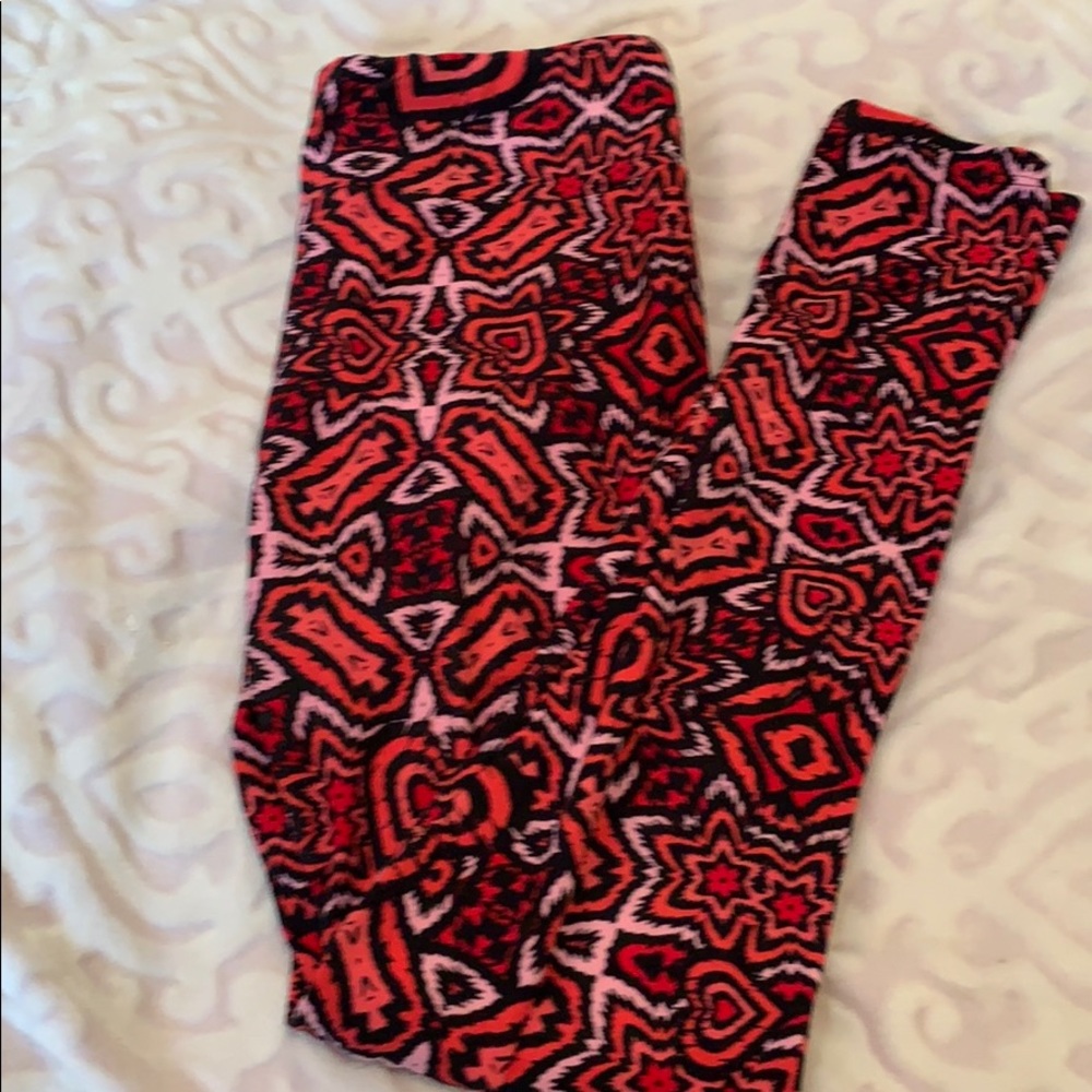 Fun LuLaRoe OS leggings